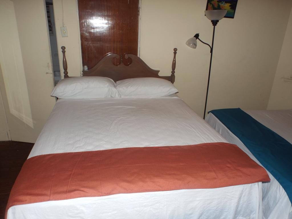 Tropical Court Inn New קינגסטון חדר תמונה